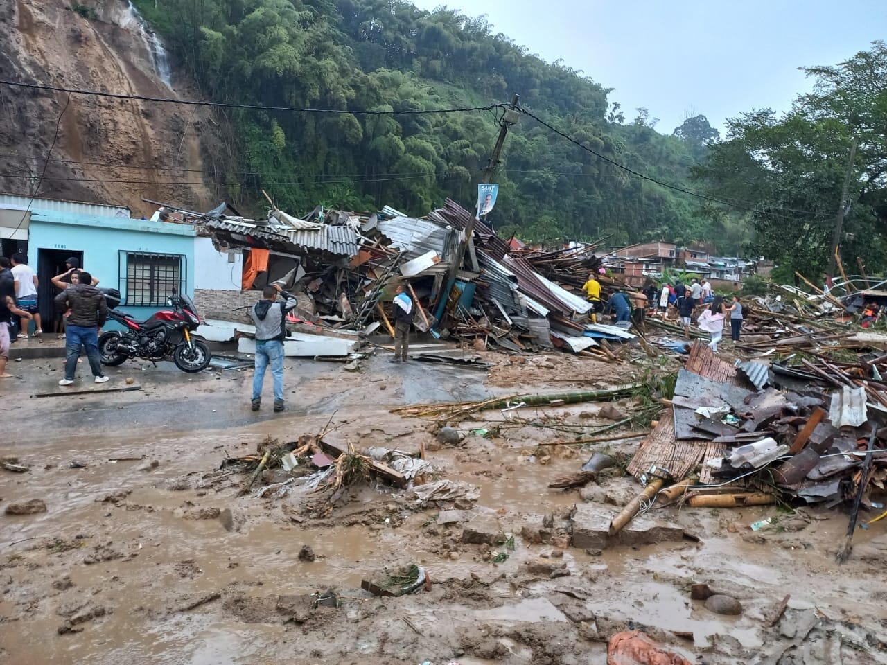 Deslizamiento deja 14 muertos en Dosquebradas,